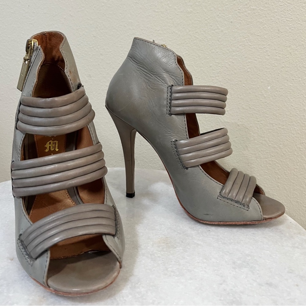 L.A.M.B. Size 8M Grey Peep Toe Leather Pump Cage High Heels - Picture 4 of 10